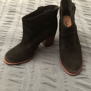 Splendid Black Suede Booties